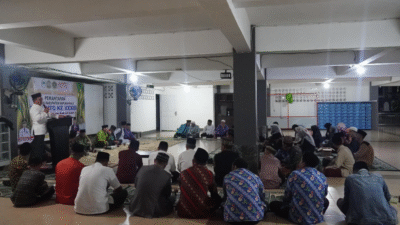 Kafilah MTQ Kapuas Hulu memulai pemusatan latihan di Masjid Shiratul Jannah untuk persiapan menghadapi MTQ ke-33 tingkat Provinsi Kalimantan Barat. (Dok. Instagram/@prokopim.kapuashulu)