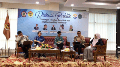 Suasana Diskusi Publik "Tantangan Rivalitas Geopolitik dan Implikasinya bagi Indonesia" yang digelar oleh Universitas Panca Bhakti (UPB) dan Centre for Strategic and International Studies (CSIS) di Gedung Rektorat UPB. (Dok. Faktakalbar.id)