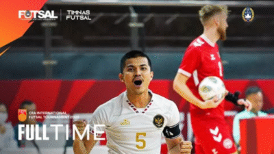 Skuad Timnas Futsal Indonesia merayakan kemenangan setelah berhasil menjuarai CFA International Men’s Futsal Tournament 2025. (Dok. Instagram/@timnasfutsal)