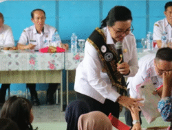 Kunjungan Kerja Bupati Landak di Mandor dan Sengah Temila: Pantau Sekolah hingga Buka Gerakan Pangan Murah