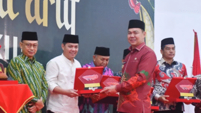 Bupati Kayong Utara, Romi Wijaya, menghadiri Malam Ta'aruf MTQ XXXIII Tingkat Provinsi Kalbar. (Dok. Instagram/@prokopim.kayongutara)