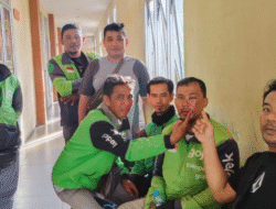 BREAKING NEWS! Driver Ojol Dipukul Diduga Oknum TNI, Ratusan Ojol Geruduk Polresta Pontianak dan Mapomdam