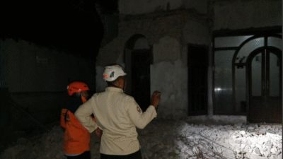 BPBD Kabupaten Situbondo turunkan tim melakukan kaji cepat di lokasi terdampak gempa bumi M 5,7 di Kecamatan Banyuputih, Kabupaten Situbondo, Jawa Timur, pada Kamis (25/9). (Sumber foto: BPBD Kabupaten Situbondo).