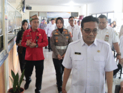 Wagub Krisantus Tinjau UPT PPD Bapenda Kalbar Di Sanggau