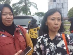 Tangis Haru Rut Ika Setyorini, Anaknya Dapat Kesempatan Sekolah Lewat Program PKH