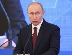 Peringatan Vladimir Putin: Pasukan Asing di Ukraina Akan Menjadi “Target yang Sah”