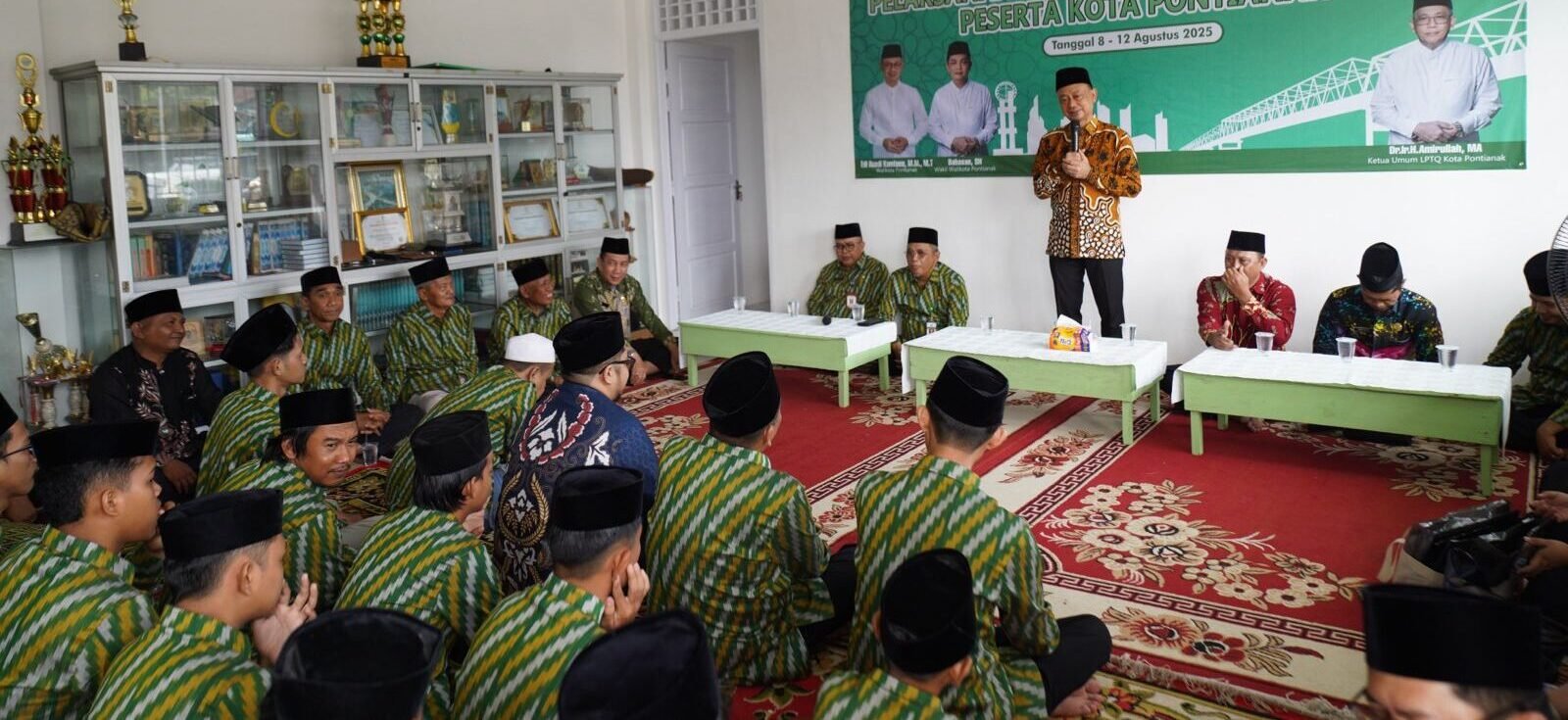Wali Kota Pontianak Edi Rusdi Kamtono memberikan arahan kepada Kafilah Kota Pontianak yang akan berlaga di MTQ XXXIII Tingkat Provinsi Kalbar.