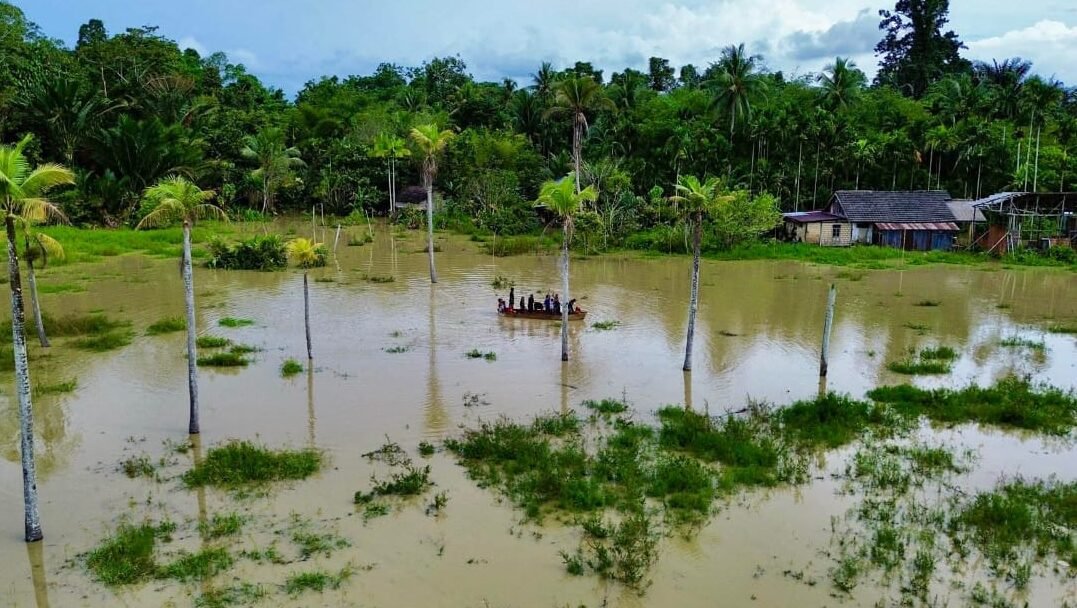 Banjir yang merendam 7 distrik di Kabupaten Sorong, Provinsi Papua, Minggu (14/9) sumber foto BPBD Kabupaten Sorong