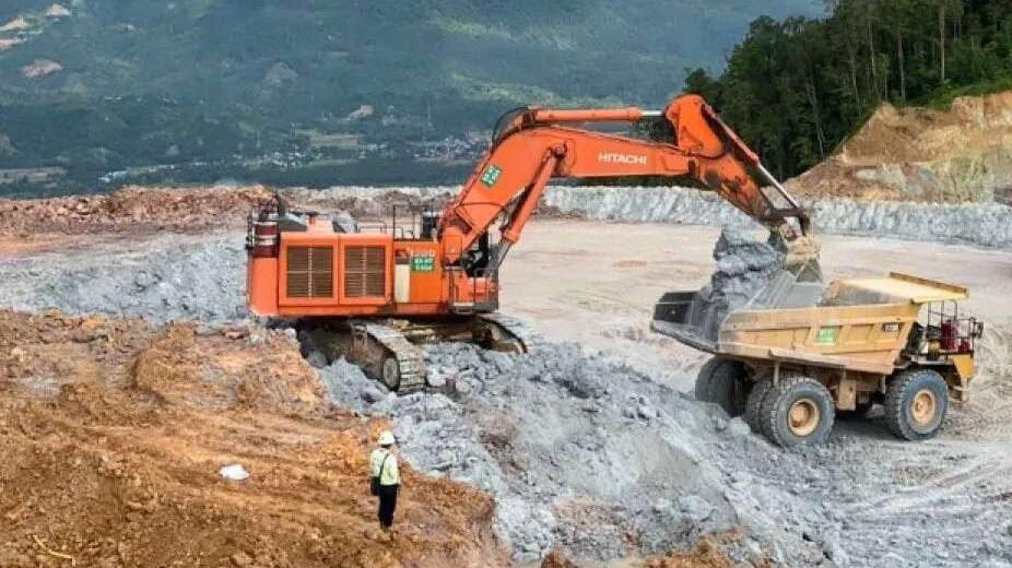 Aktivitas operasional di salah satu tambang milik PT J Resources Asia Pasifik Tbk. (PSAB) yang kini menjadi fokus utama perusahaan setelah rencana pelepasan tambang emas di Sumbawa.