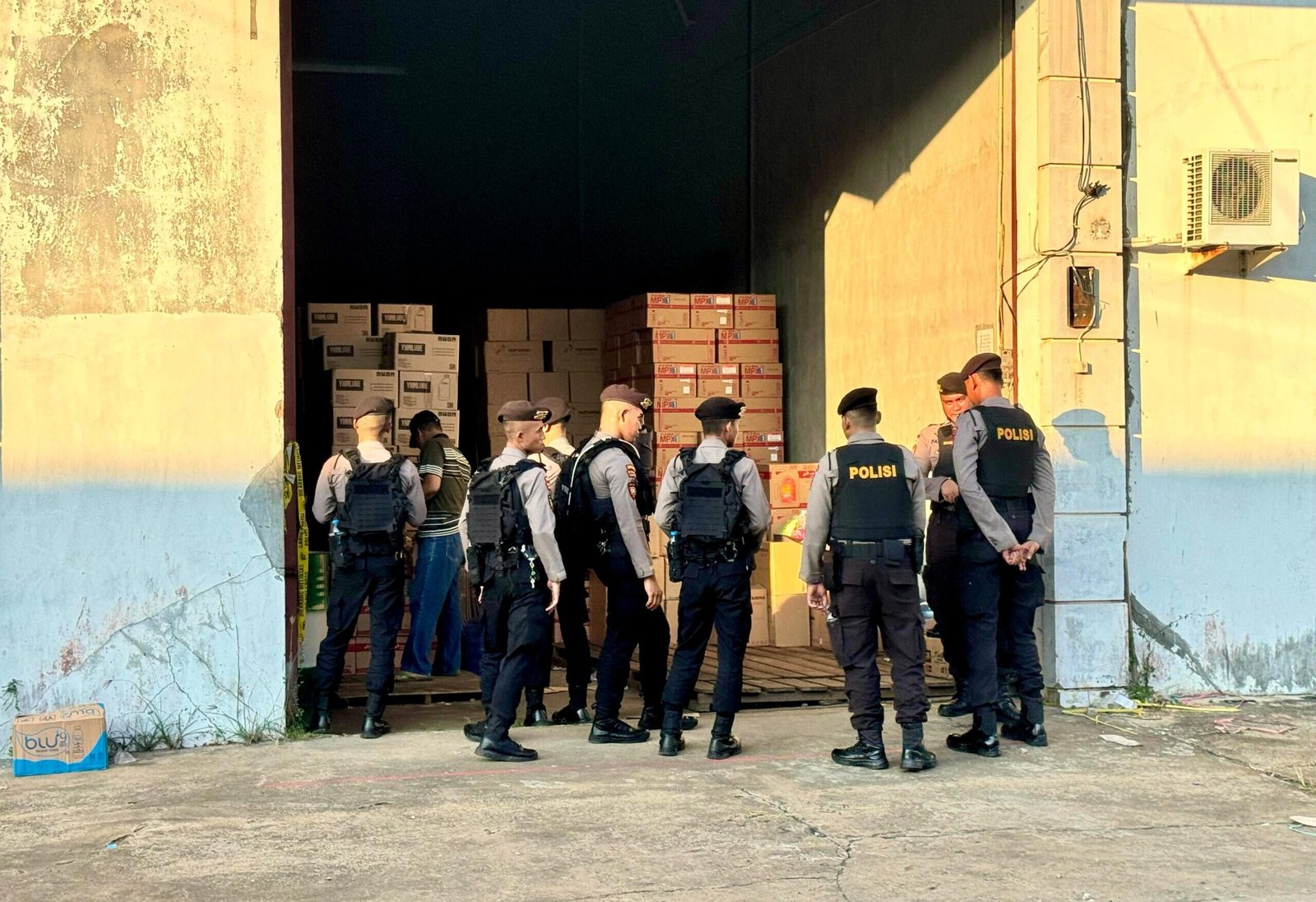 "kasus-tersangka-oli-palsu-kalbar"