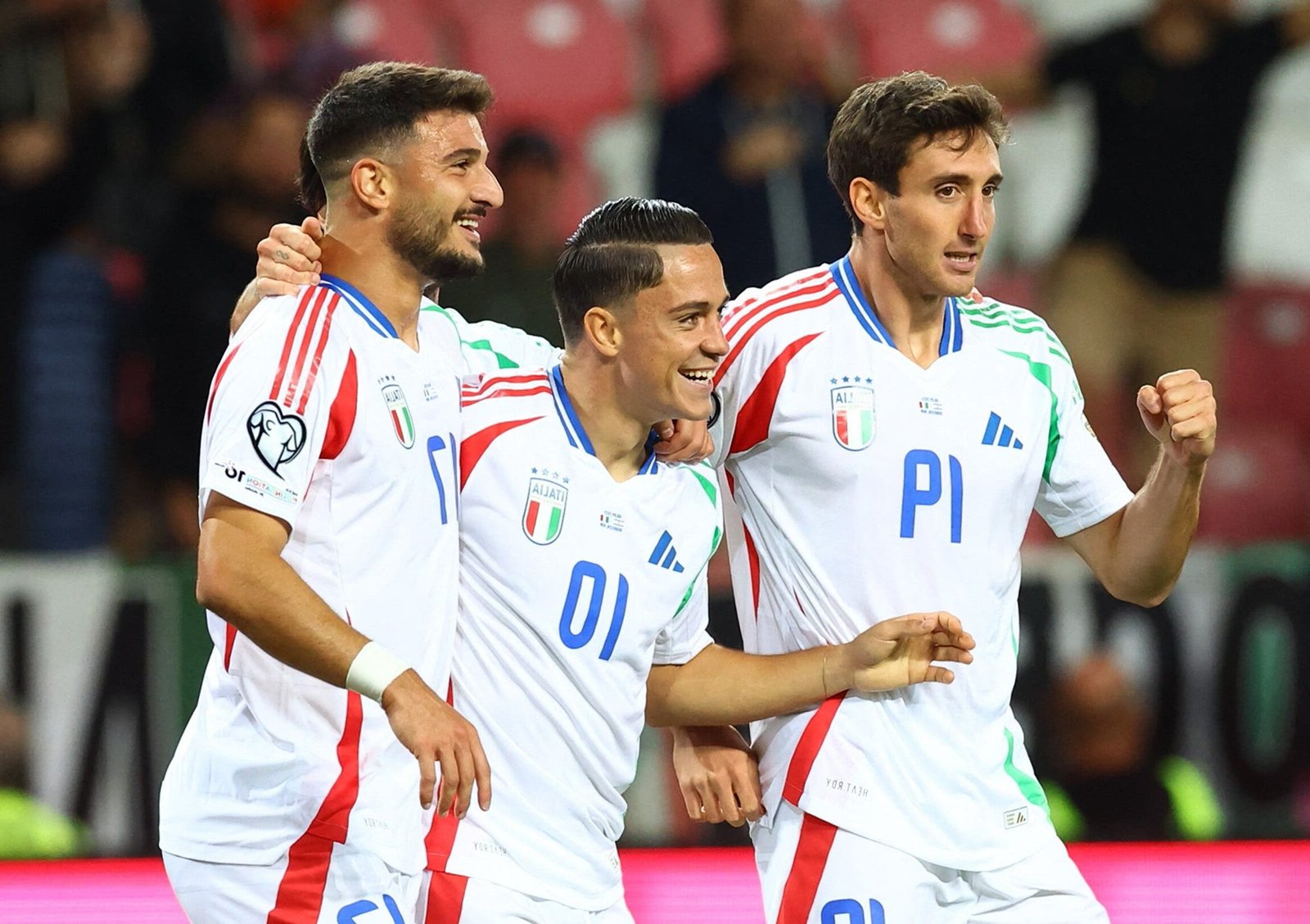 "Timnas Italia mengalahkan Israel 5-4 dalam laga dramatis kualifikasi Piala Dunia 2026. Kemenangan ini menjaga asa Italia untuk lolos ke putaran final. (Dok. Bein Sport)"