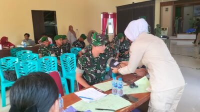 Bakti Sosial Sambut HUT TNI, Kodim Sanggau Gelar Donor Darah dan Sunatan Massal