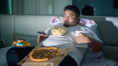 "Kenali empat kebiasaan kecil yang sering kita sepelekan, namun berisiko memperpendek usia dan memicu penyakit mematikan."