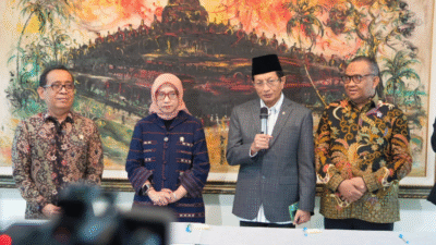 "Konferensi Pers SKB 3 Menteri tentang Hari Libur Nasional dan Cuti Bersama 2026, Jumat (19/9/2025). (Dok. Kemenag)"