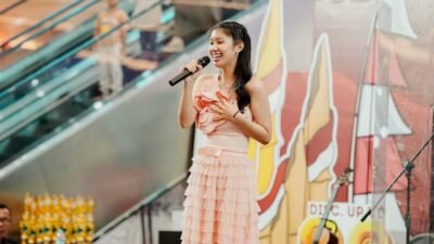 Salah satu dari lima musisi muda asal Pontianak, murid terbaik Aneka Musika Studio yang siap bertanding di Popular Music Competition (PMC) dan YPC 2025 di Surabaya mewakili Kalimantan Barat.