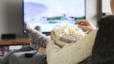 Ritual Malam Minggu: 5 Cara Terbaik Melepas Lelah Setelah Seminggu Sibuk