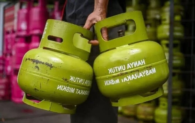 "Ilustrasi - Diskumindag Sambas kembali menemukan pangkalan elpiji 3 kilogram yang menjual di atas harga eceran tertinggi (HET). Pemerintah daerah berjanji akan memperketat pengawasan. (Dok. Ist)"