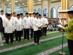 Wakil Bupati Sukardi Resmi Pimpin DMI Kapuas Hulu, Gubernur Kalbar: “Makmurkan Masjid dengan Ikhlas”