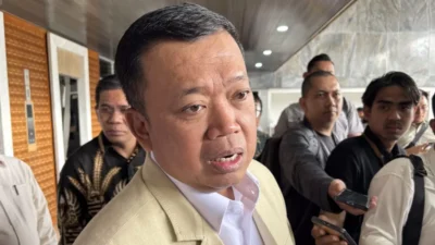 Menteri ATR/BPN Nusron Wahid menerima perintah dari Presiden Prabowo Subianto terkait percepat penertiban tanah telantar dari 587 hari menjadi 90 hari.