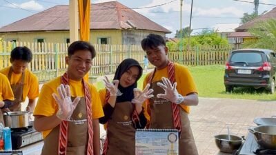 "peserta lomba-kuliner-tradisional-istana-kadriah"