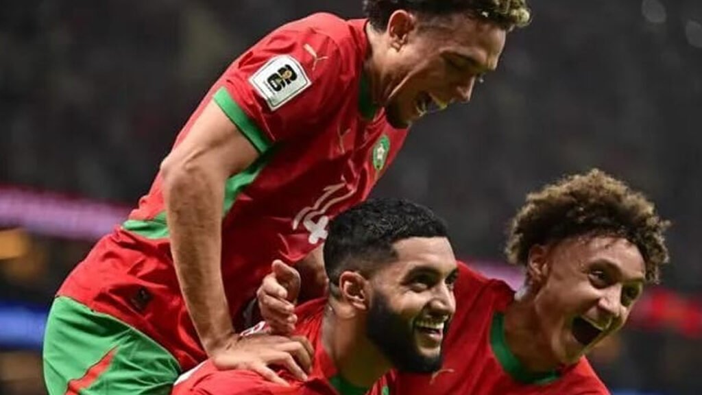 "Simak daftar terbaru 18 negara yang telah lolos ke Piala Dunia 2026, termasuk Tunisia dan Maroko dari zona Afrika. Ketahui juga sebaran wakil dari setiap benua di sini. "