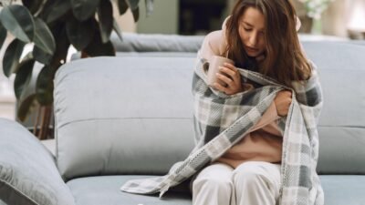 Bukan Cuma Pegal, Ini Tanda Tubuh Mau Demam! Berikut Cara Mengatasinya