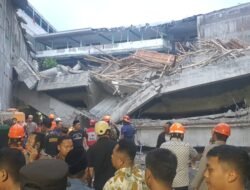 Bangunan Pondok Pesantren Roboh di Sidoarjo, Tim SAR Gabungan Berjibaku Evakuasi Korban