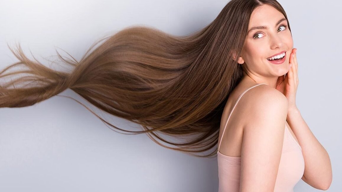 "Ingin rambut cepat panjang? Coba 5 tips ampuh ini! Mulai dari asupan nutrisi hingga perawatan rambut yang tepat, raih rambut panjang idamanmu sekarang juga."