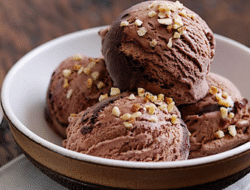 Tiga Waktu Terbaik Makan Es Krim: Bukan Sekadar Pelepas Dahaga