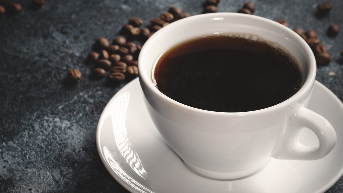 "Ingin lepas dari ketergantungan kafein? Pelajari cara-cara efektif untuk mengatasi kecanduan kopi, mulai dari mengurangi dosis hingga menemukan sumber energi alami."