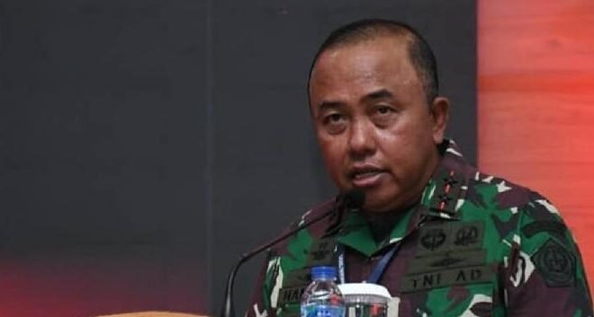 "PT Timah (TINS) resmi menunjuk Mayjen TNI (Purn) Handy Geniardi, eks komandan Kopassus, sebagai Direktur Operasi baru menggantikan Nur Adi Kuncoro dalam RUPSLB."