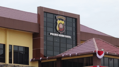 Gedung Polres Kubu Raya, lokasi penanganan laporan kasus dugaan pelecehan jurnalis yang kini menjadi sorotan publik akibat dinilai lamban.