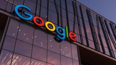 "Google menghadapi gugatan class action senilai Rp39 triliun (US$2,36 M) karena dituduh tetap melacak dan mengumpulkan data pengguna secara ilegal, bahkan saat fitur 'Web & App Activity' sudah nonaktif."