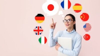 "Jangan belajar kapan saja! Ada 5 waktu spesifik yang bikin Anda cepat fasih bahasa asing. Manfaatkan 'jam emas' otak Anda dari pagi hingga malam hari."