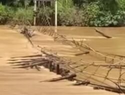 Jembatan Libau Roboh, Akses Anak ke Sekolah Terputus