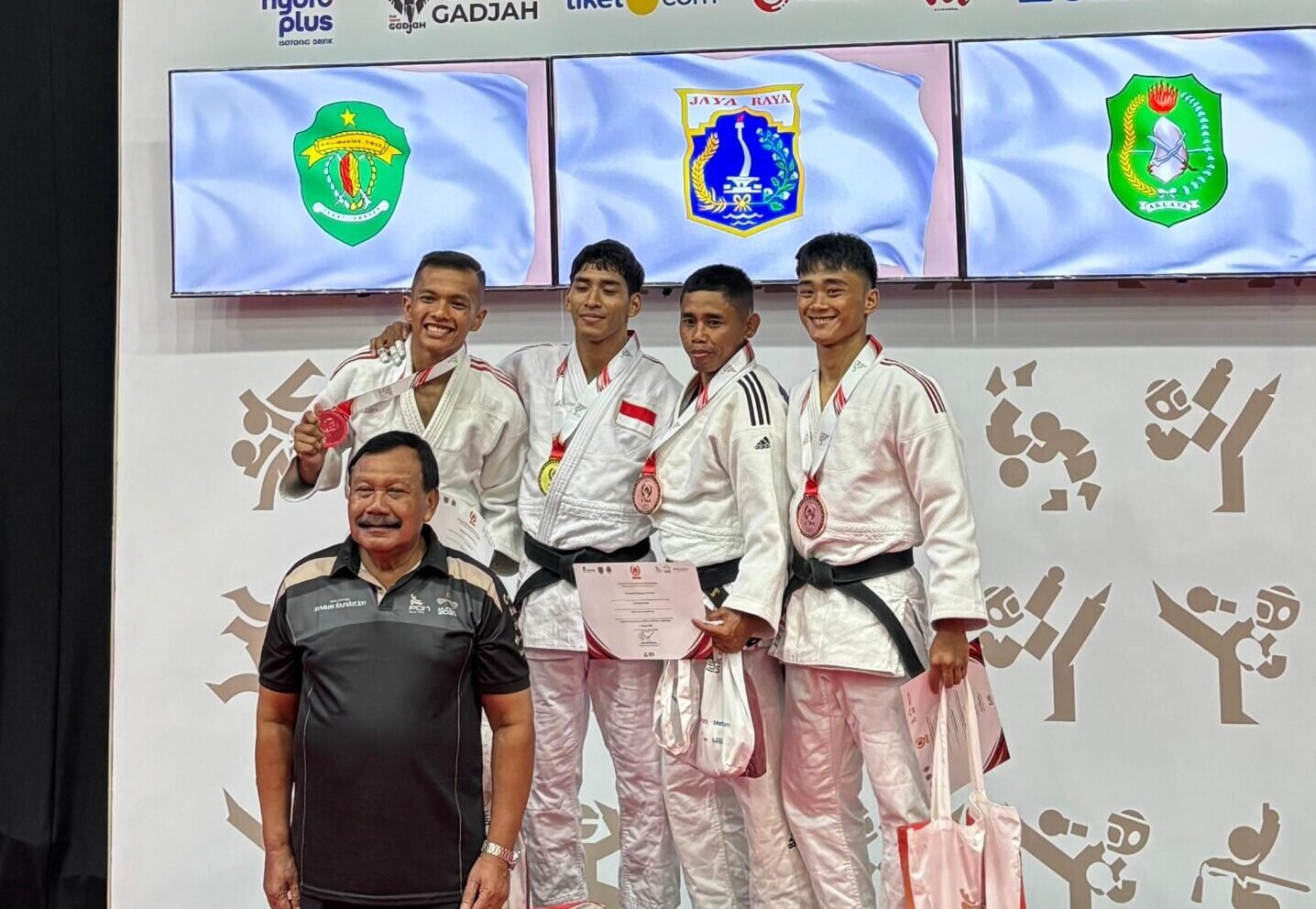 "Judo-PON-Kalbar-Medali"