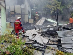 Si Jago Merah Lalap Rumah Lansia di Ketapang, Pemilik Berhasil Selamatkan Diri