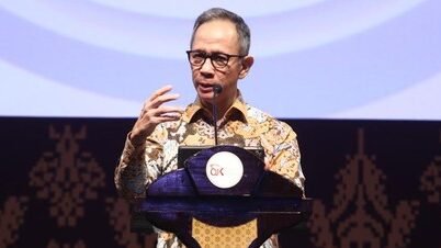 Ketua Dewan Komisioner OJK, Mahendra Siregar, mendorong pemerintah memperpanjang kebijakan hapus piutang macet (hapus buku/hapus tagih) bagi UMKM untuk memulihkan akses pembiayaan.