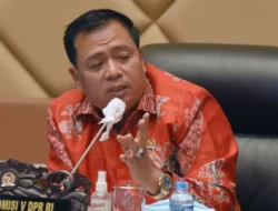Atasi Macet, Ketua Komisi V DPR Tawarkan Dua Opsi Pembangunan Jembatan di Sintang
