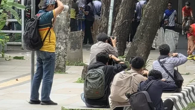 "Buntut polemik jual foto warga di aplikasi AI tanpa izin, Komdigi akan panggil asosiasi fotografer dan platform untuk bahas etika serta UU PDP."