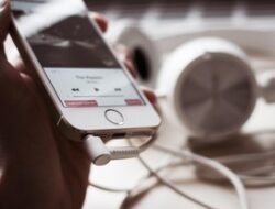 Merasa Tertinggal? 5 Lagu Ini Mengerti Kerasnya Prosesmu yang Panjang