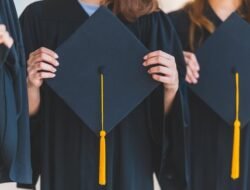 Kuliah Terasa Berat dan Tertinggal? 5 Alasan Ini Membantumu Tetap Bahagia