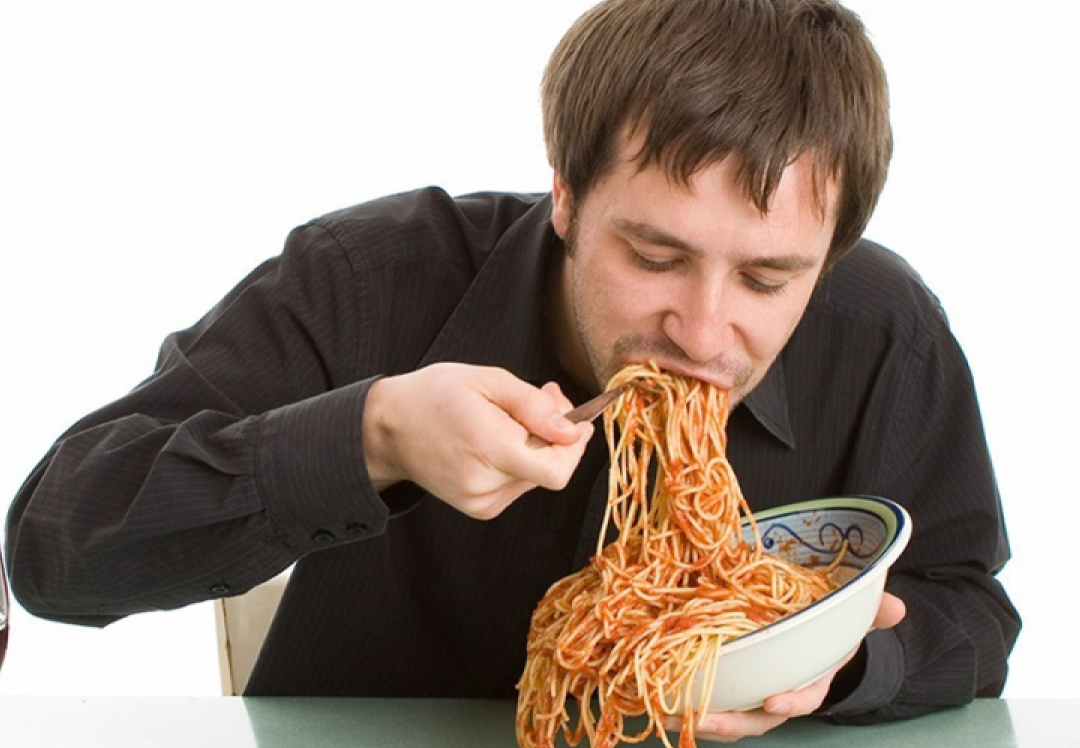 "Mengapa nafsu makan justru meningkat saat sakit? Cari tahu alasannya dari kebutuhan energi tubuh, respons imun, hingga faktor psikologis yang memengaruhi keinginan makan Anda."