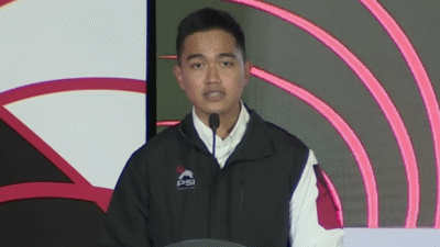 "PSI resmi terima SK Kemenkum untuk kepengurusan baru. Misteri sosok 'Bapak J' sebagai Ketua Dewan Pembina masih belum terungkap. Siapa dia?"