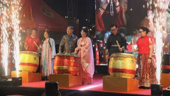 Pembukaan Singkawang Mooncake Festival 2025 di Vihara Tri Dharma Bumi Raya, Jumat (3/10/2025) malam.