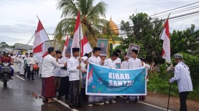 "Sekitar 1.000 santri di Kayong Utara, Kalimantan Barat, menggelar kirab dan upacara untuk memperingati Hari Santri Nasional 2025 di Sukadana."