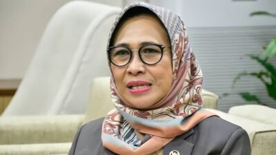 "DPR menanggapi rencana penambahan pelajaran bahasa Portugis. Hetifah Sjaifudian mengusulkan agar program diuji coba dulu di daerah dengan kedekatan historis."