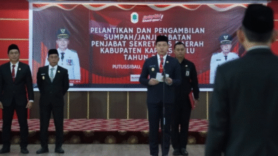 Agustinus Stormandi Resmi Dilantik Jadi Pj Sekda Kapuas Hulu