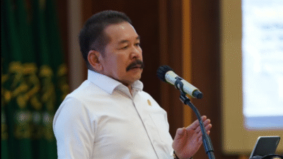 Jaksa Agung ST Burhanuddin melakukan mutasi dan rotasi besar-besaran terhadap 17 Kepala Kejaksaan Tinggi (Kajati) se-Indonesia untuk penyegaran organisasi. (Dok. Instagram/@stburhanuddin_)