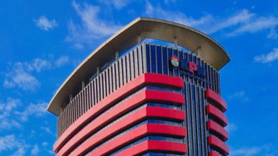 Tampak depan Gedung Merah Putih KPK, pusat penyidikan kasus dugaan korupsi pengolahan anoda logam PT Antam yang kini menjerat PT Loco Montardo sebagai tersangka korporasi. (Dok. KPK)